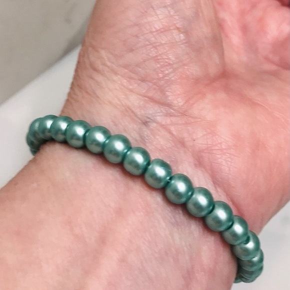 🆕🔥LIA SOPHIA SUPER CUTE TURQUOISE/LIGHT SEE BLUE BRACELET!!MAKE AN OUTFIT POP - Picture 3 of 7